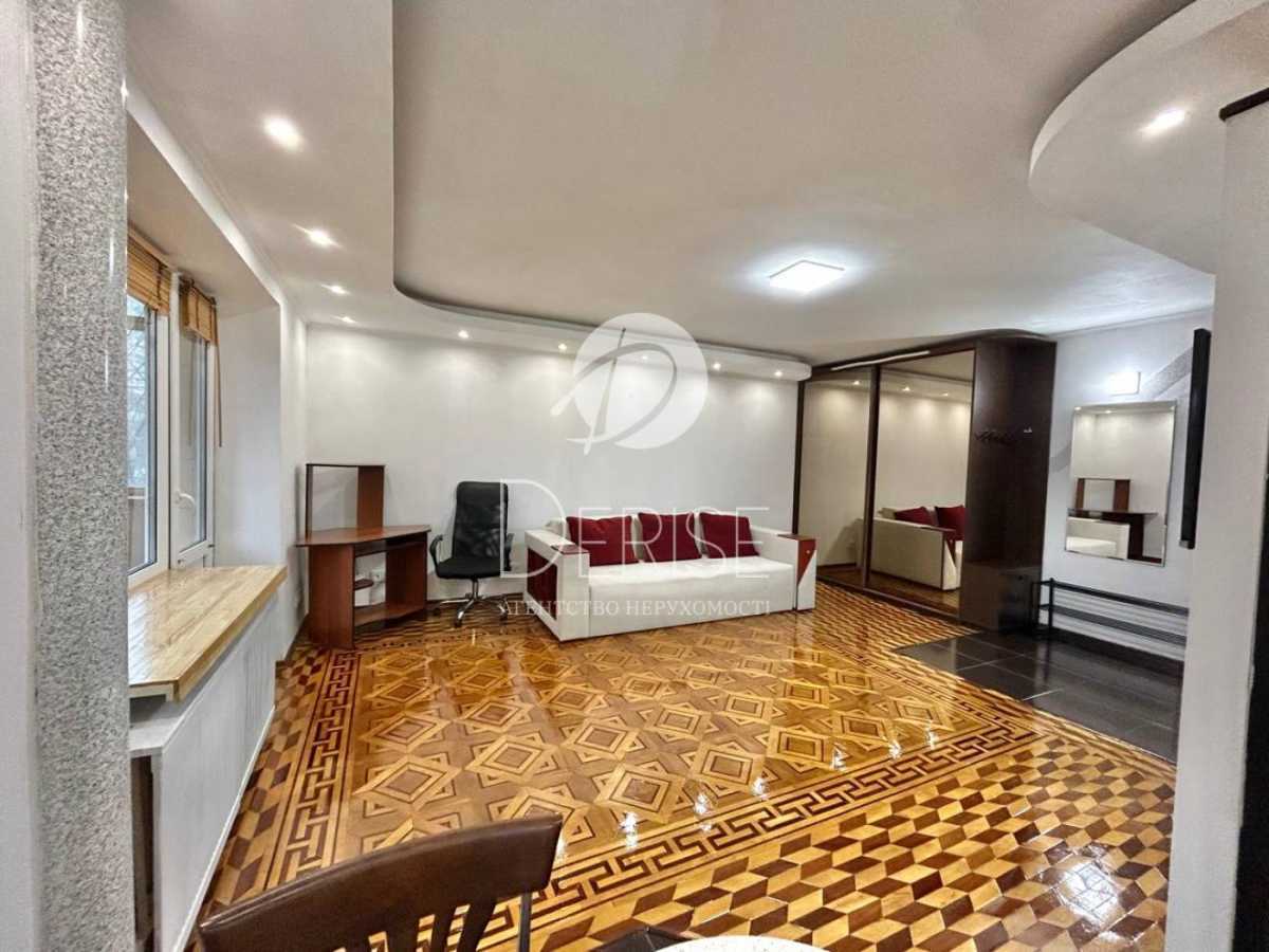 Продажа 1-комнатной квартиры 41 м², Предславинская ул., 51