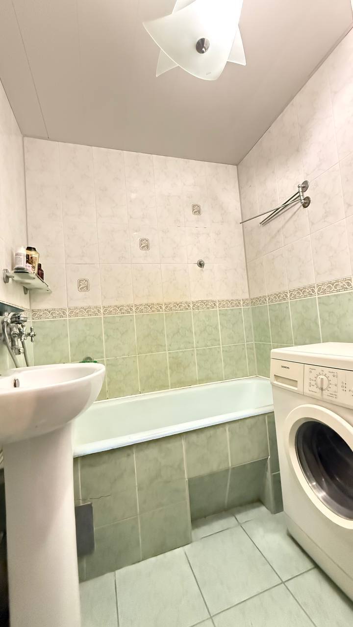 Продажа 2-комнатной квартиры 63 м², Дарвина ул., 1