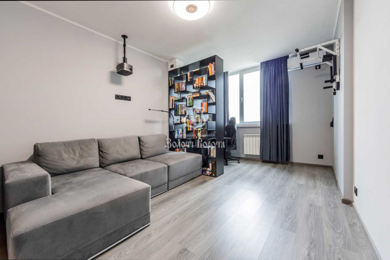 Продаж 2-кімнатної квартири 50 м², Лобачевського пров., 7