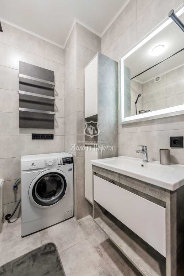 Продаж 2-кімнатної квартири 50 м², Лобачевського пров., 7