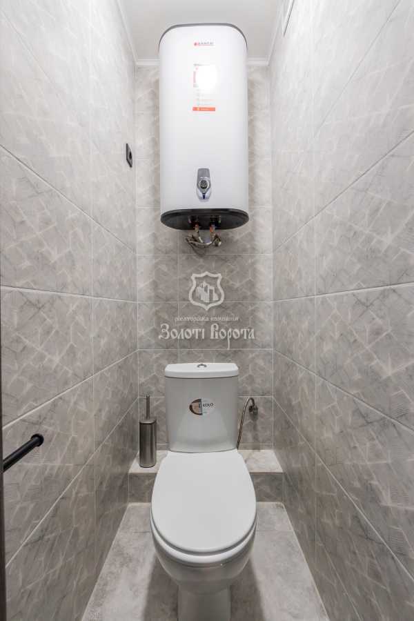 Продаж 2-кімнатної квартири 50 м², Лобачевського пров., 7