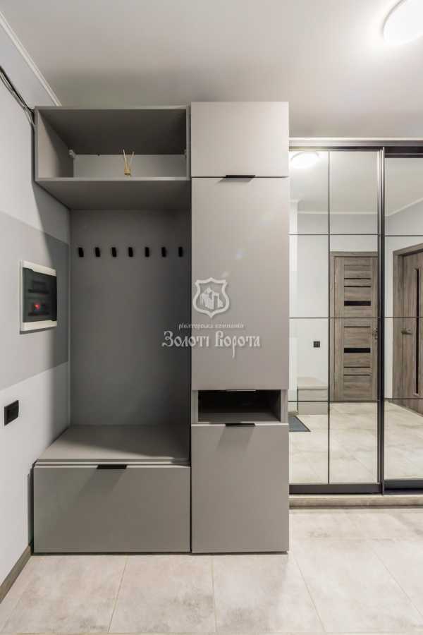 Продаж 2-кімнатної квартири 50 м², Лобачевського пров., 7