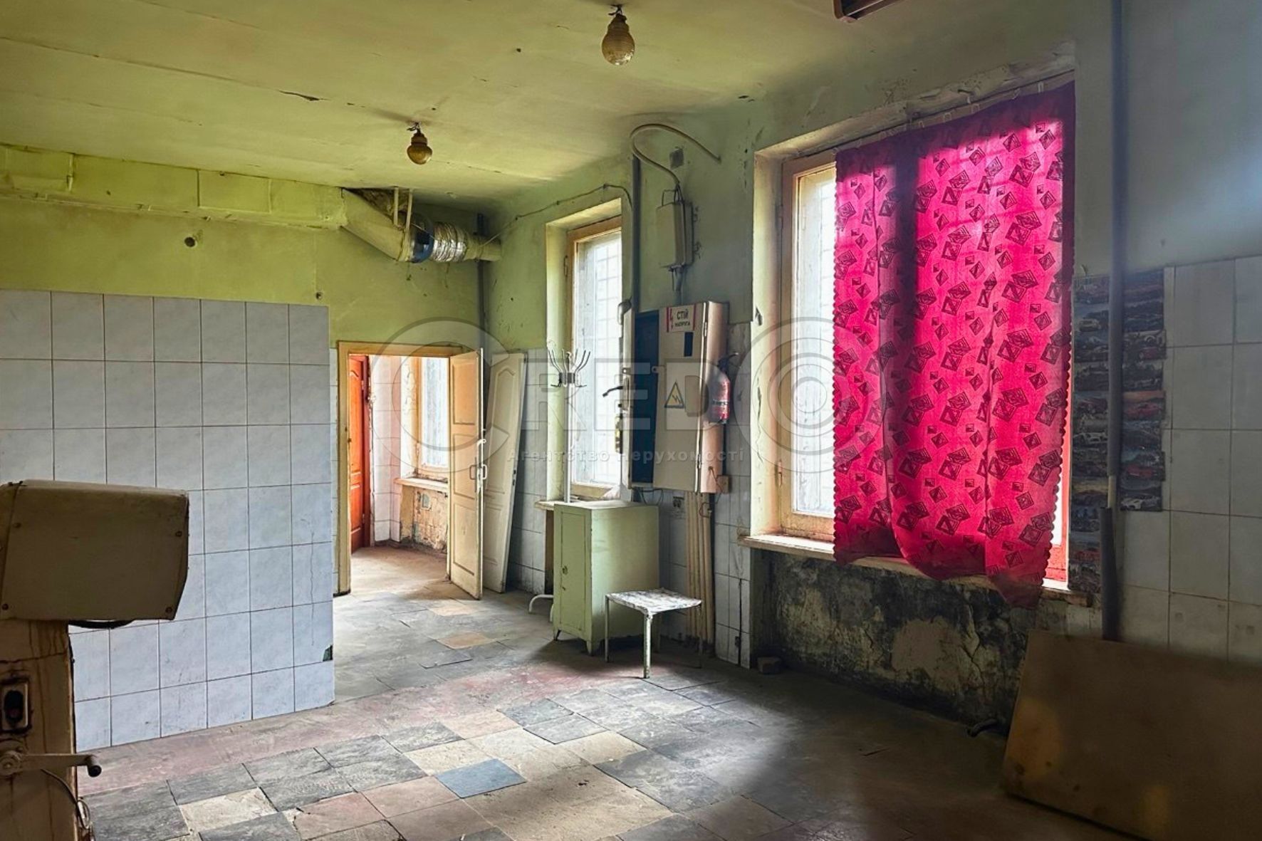 Продаж комерції 163.8 м², Черкасова вул.