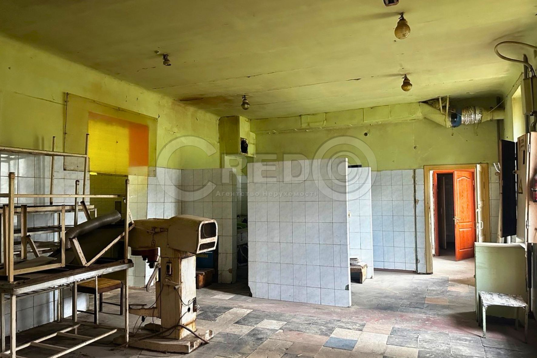 Продаж комерції 163.8 м², Черкасова вул.