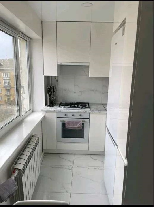 Продаж 2-кімнатної квартири 45 м², Харківське шосе, 9