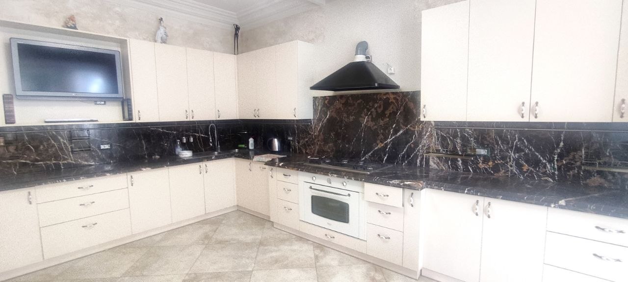 Продажа дома 580 м², Литовская ул.