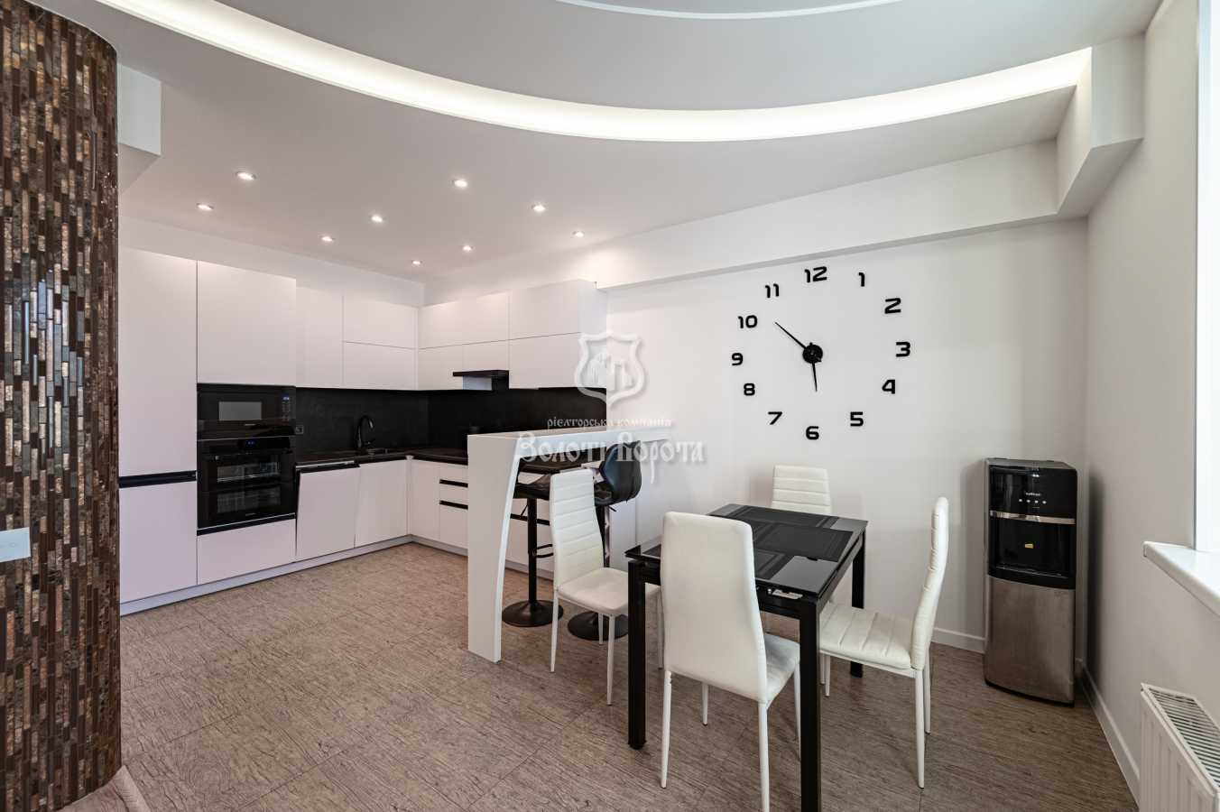 Продаж 3-кімнатної квартири 119.8 м², Автозаводська вул., 29А