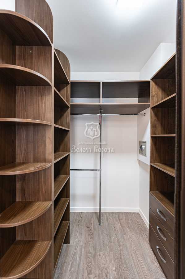 Продаж 3-кімнатної квартири 119.8 м², Автозаводська вул., 29А