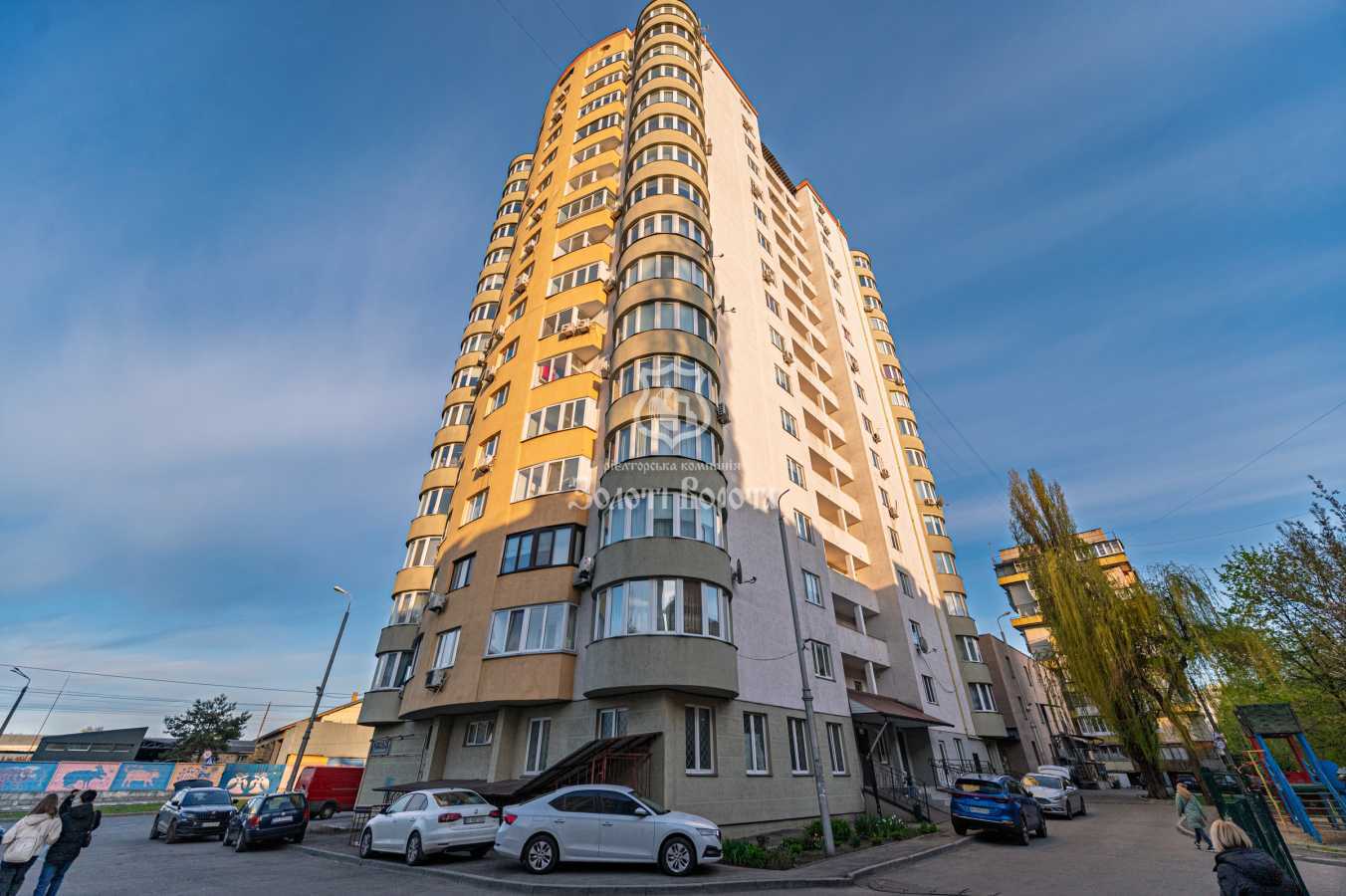 Продаж 3-кімнатної квартири 119.8 м², Автозаводська вул., 29А