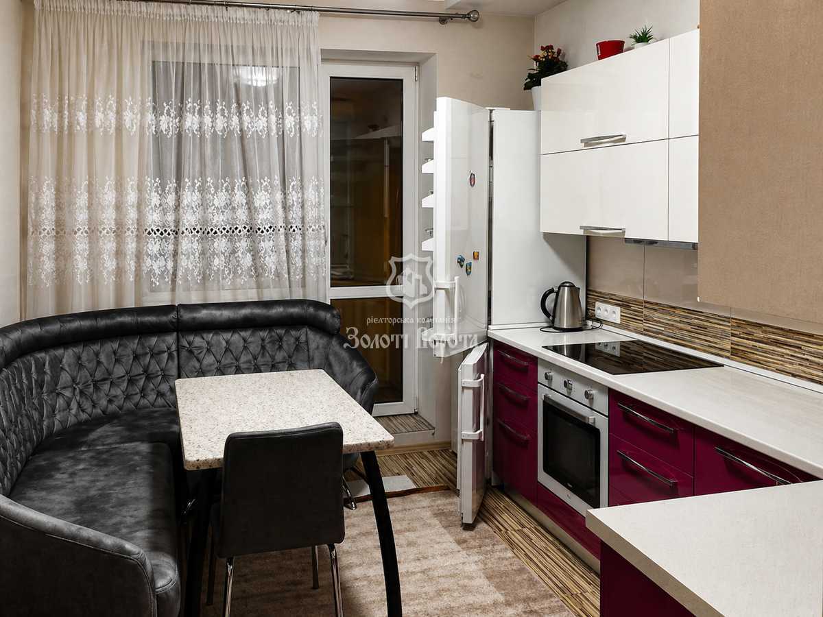 Продажа 2-комнатной квартиры 85.6 м², Срибнокильская ул., 12