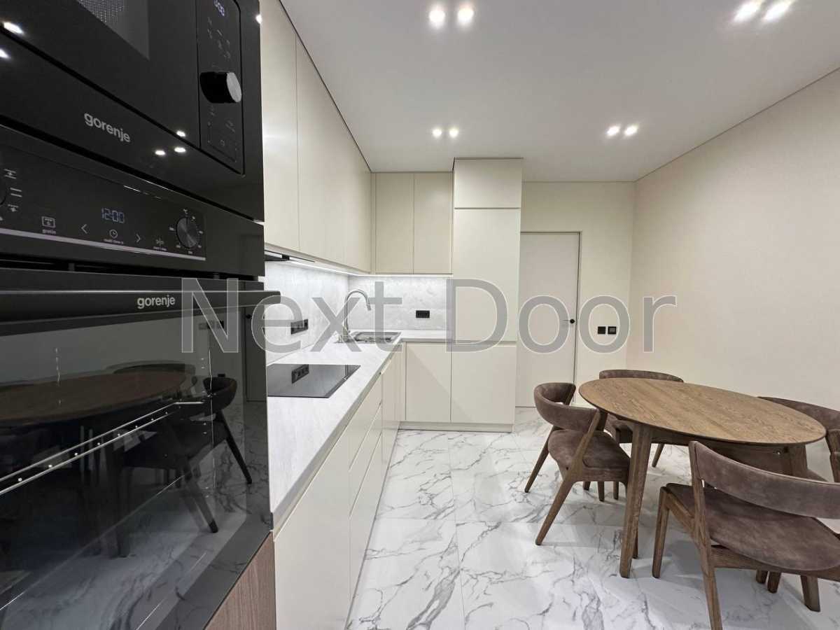 Продаж 2-кімнатної квартири 58 м², Машинобудівна вул., 21