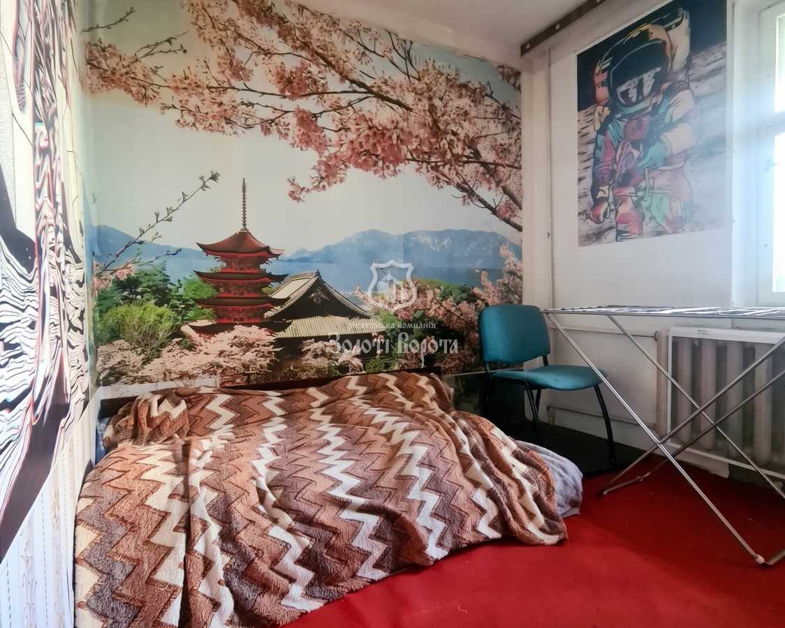 Продаж 3-кімнатної квартири 70.6 м², Машинобудівельників, 9
