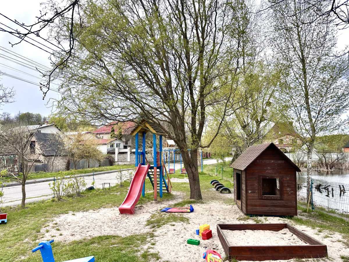 Продажа участка под индивидуальное жилое строительство 10 соток, Парниковая ул.