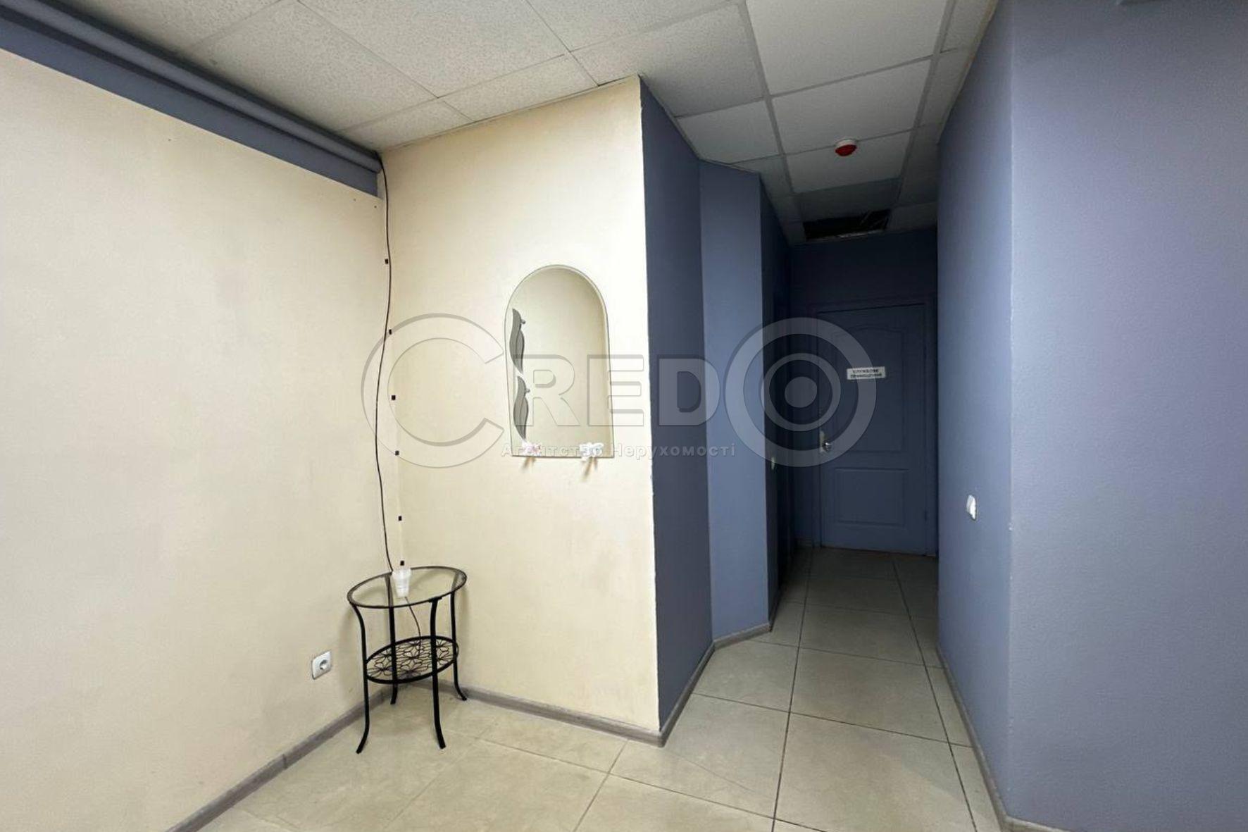 Аренда торгового помещения 61.8 м², Гагарина просп.