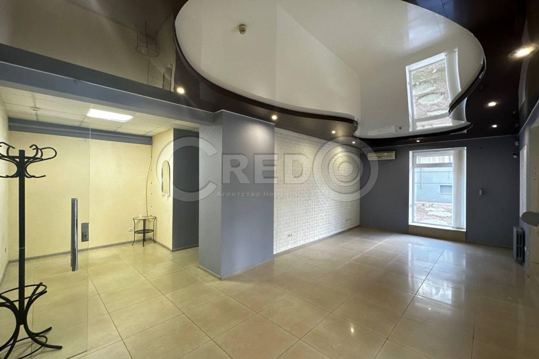 Аренда торгового помещения 61.8 м², Гагарина просп.