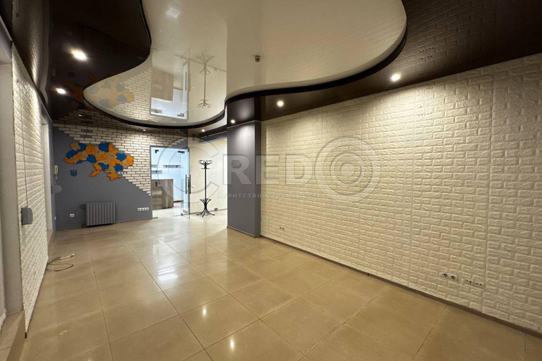 Аренда торгового помещения 61.8 м², Гагарина просп.