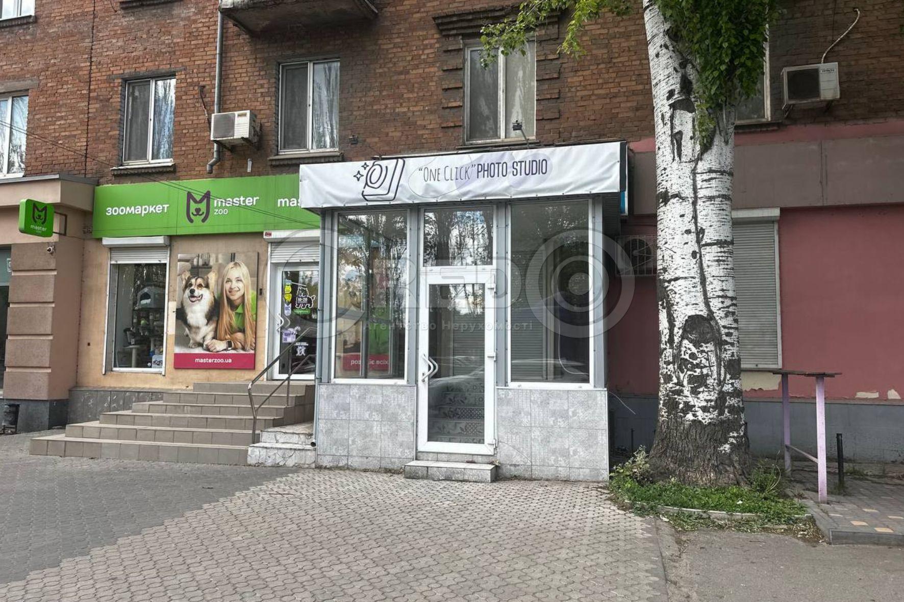 Аренда торгового помещения 61.8 м², Гагарина просп.