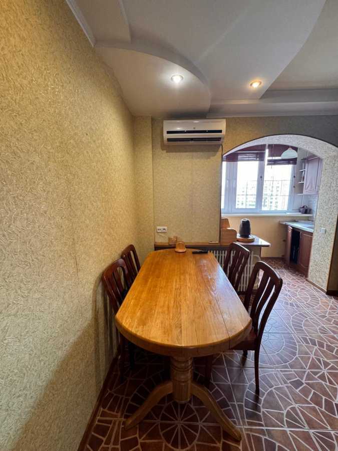 Оренда 2-кімнатної квартири 60 м², Княжий Затон вул., 7