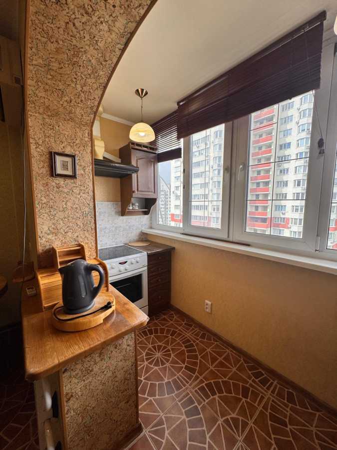 Оренда 2-кімнатної квартири 60 м², Княжий Затон вул., 7