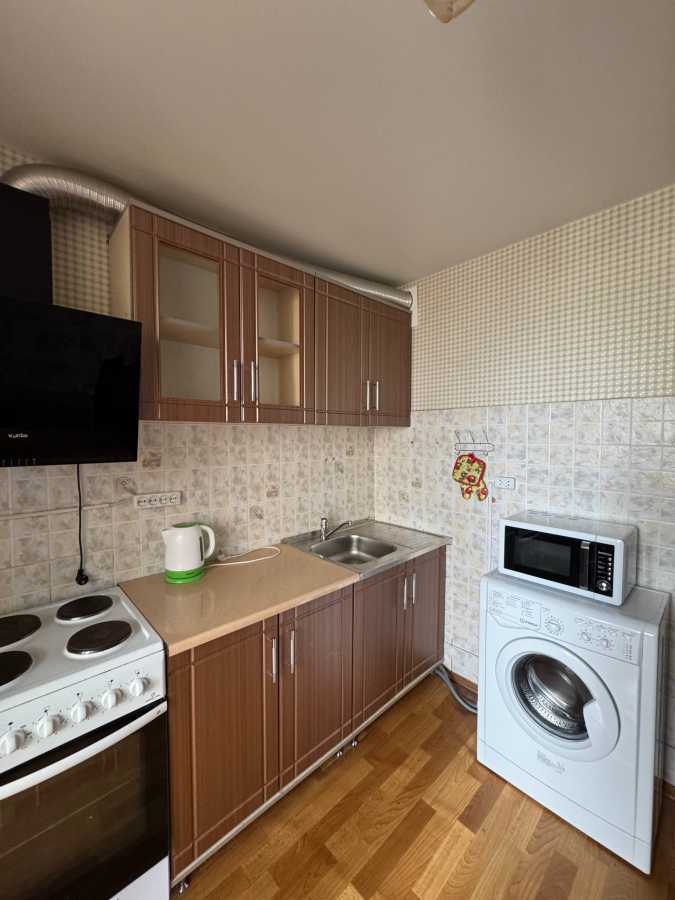Оренда 2-кімнатної квартири 56 м², Науки, 118