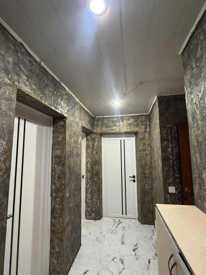 Продаж 3-кімнатної квартири 50.4 м², Вітряні Гори вул.