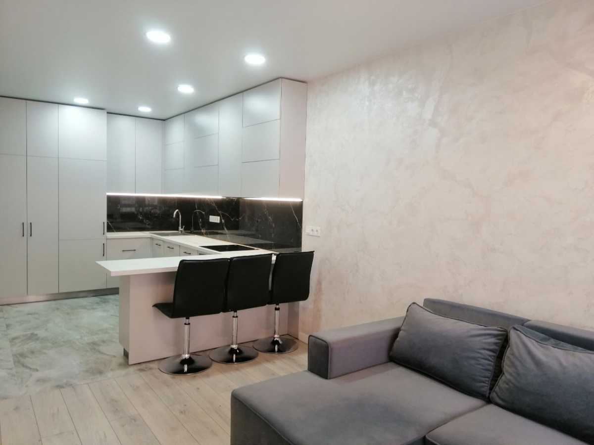 Оренда 1-кімнатної квартири 46 м², Кам’янська вул., 128