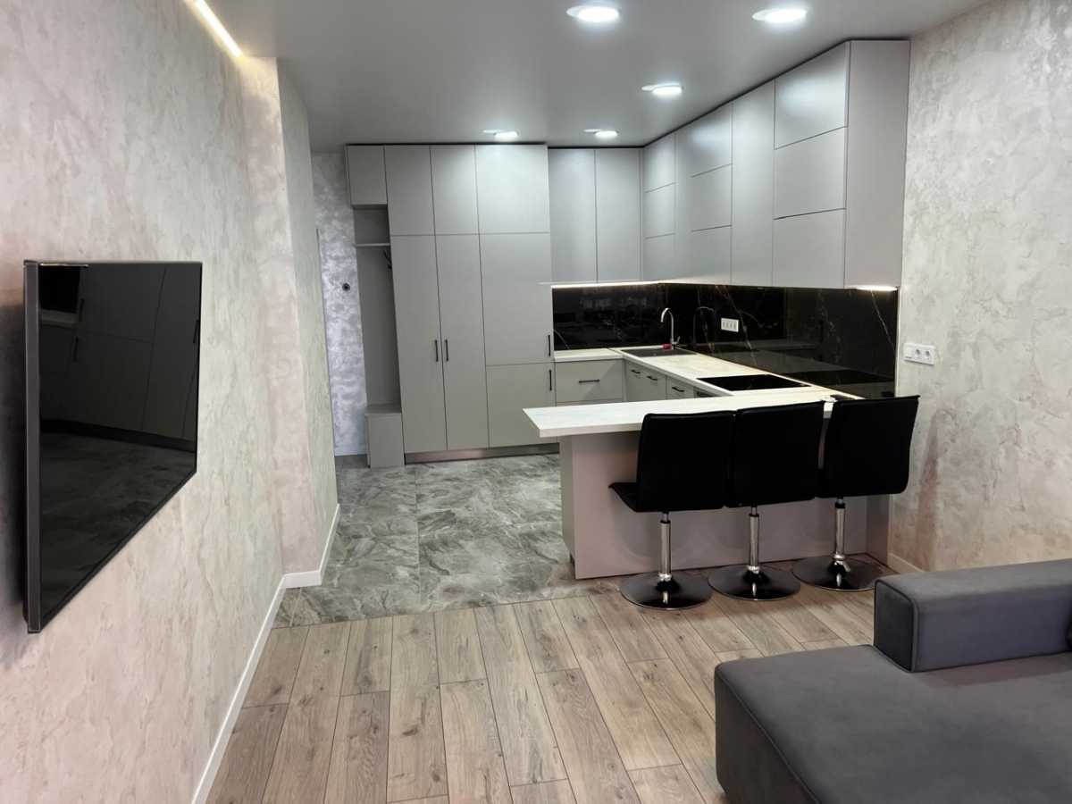 Оренда 1-кімнатної квартири 46 м², Кам’янська вул., 128
