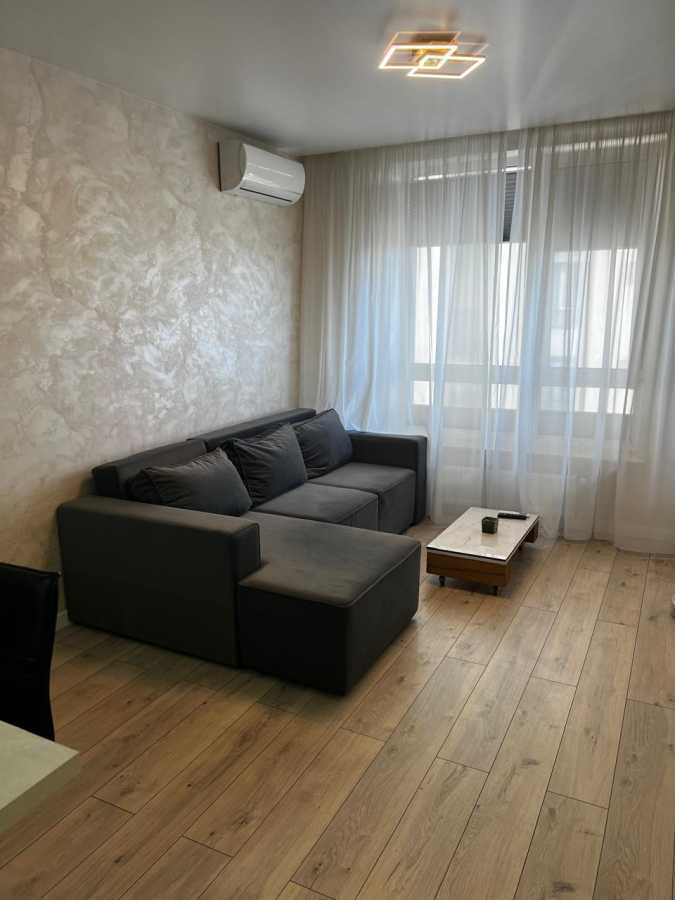 Оренда 1-кімнатної квартири 46 м², Кам’янська вул., 128