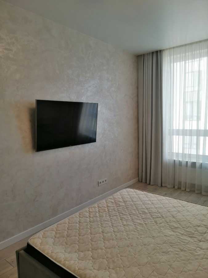 Оренда 1-кімнатної квартири 46 м², Кам’янська вул., 128