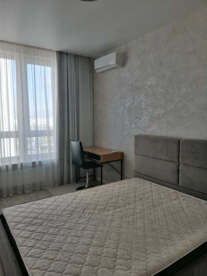 Оренда 1-кімнатної квартири 46 м², Кам’янська вул., 128