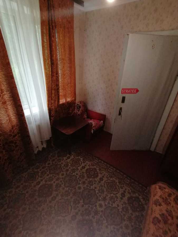 Оренда кімнати/частини квартири, Січневого Прориву вул., 13