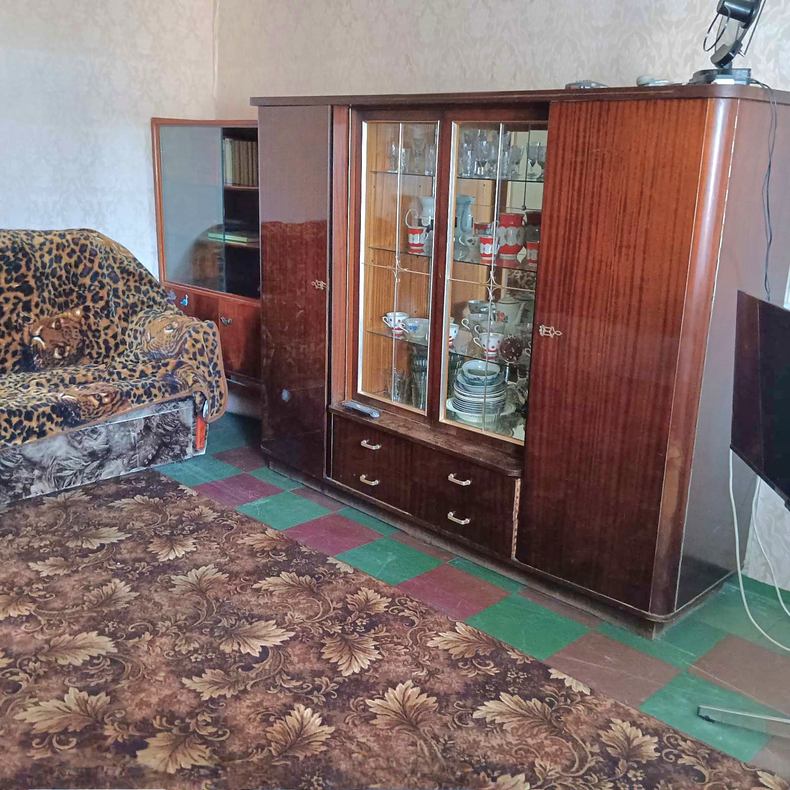 Аренда 3-комнатной квартиры 57 м², Батумская ул.