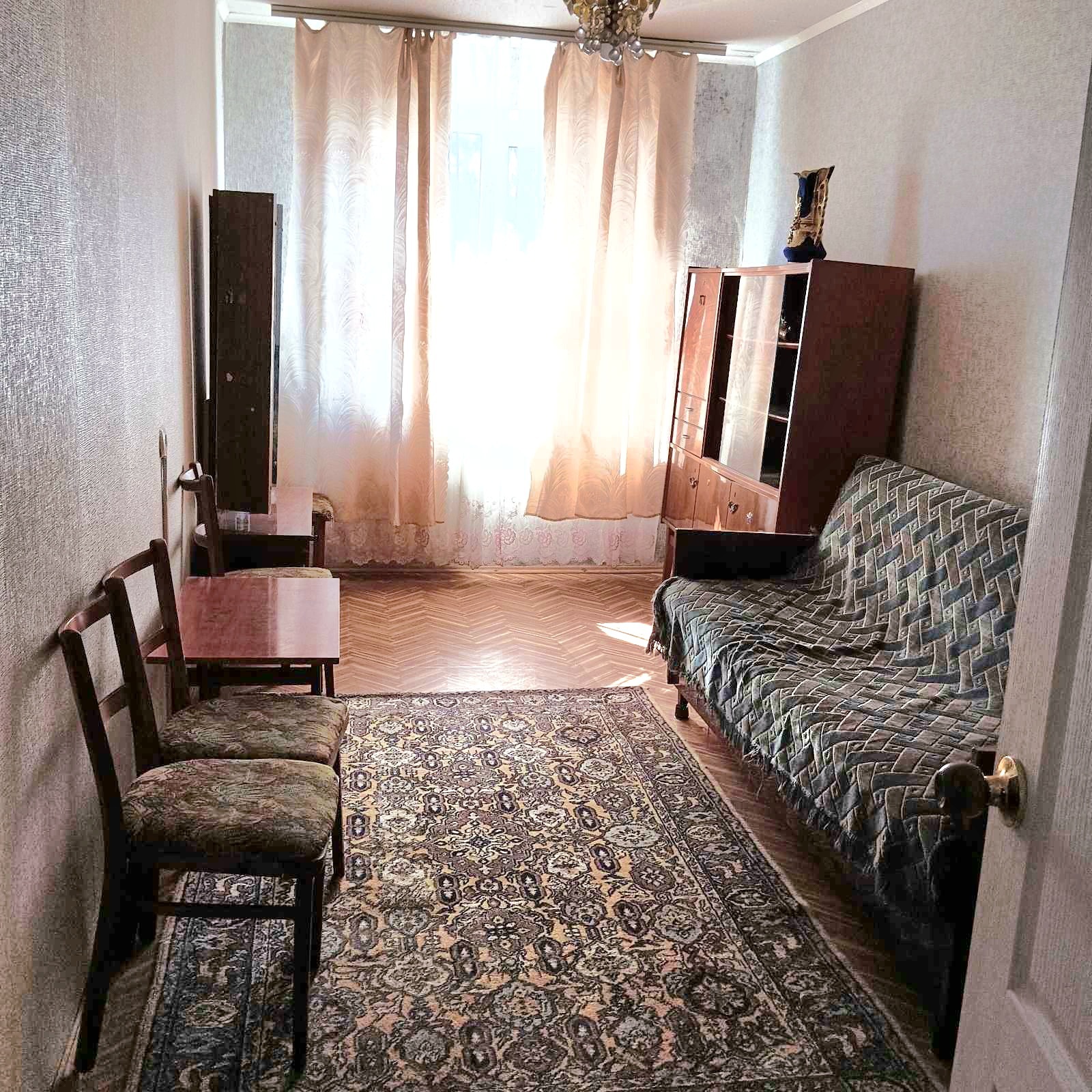 Аренда 3-комнатной квартиры 57 м², Батумская ул.