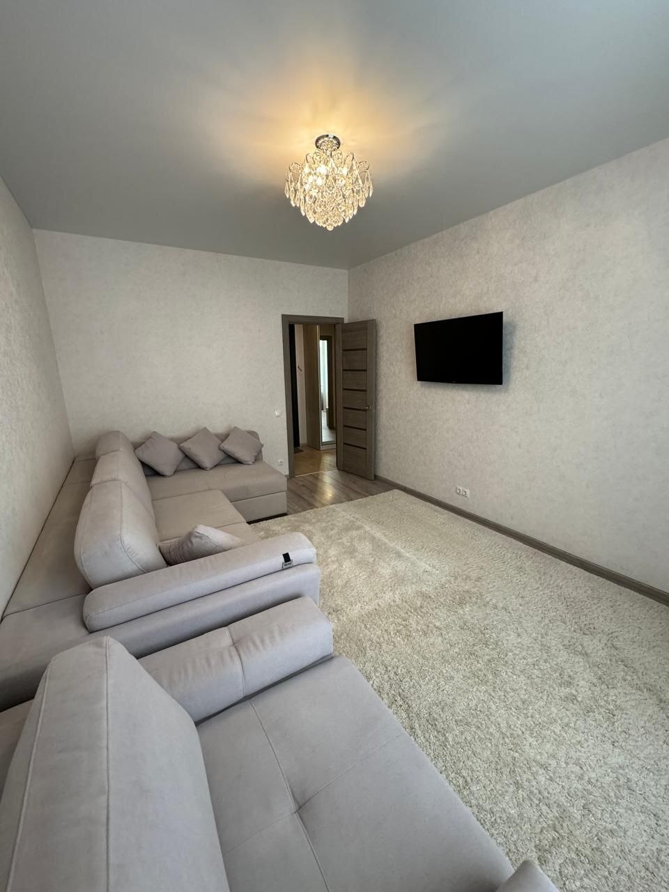 Продаж 1-кімнатної квартири 38 м², Практична вул., 4
