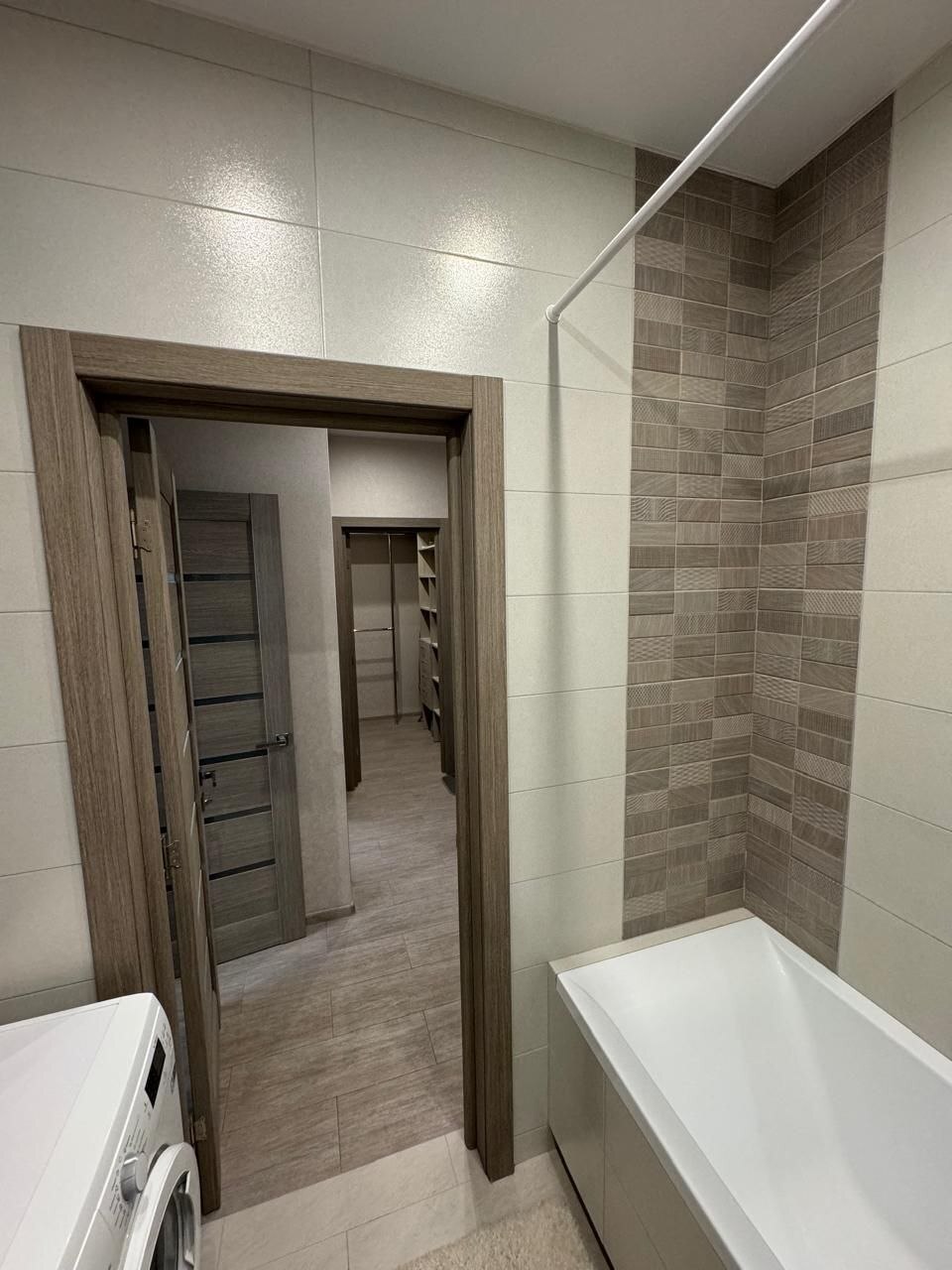 Продаж 1-кімнатної квартири 38 м², Практична вул., 4