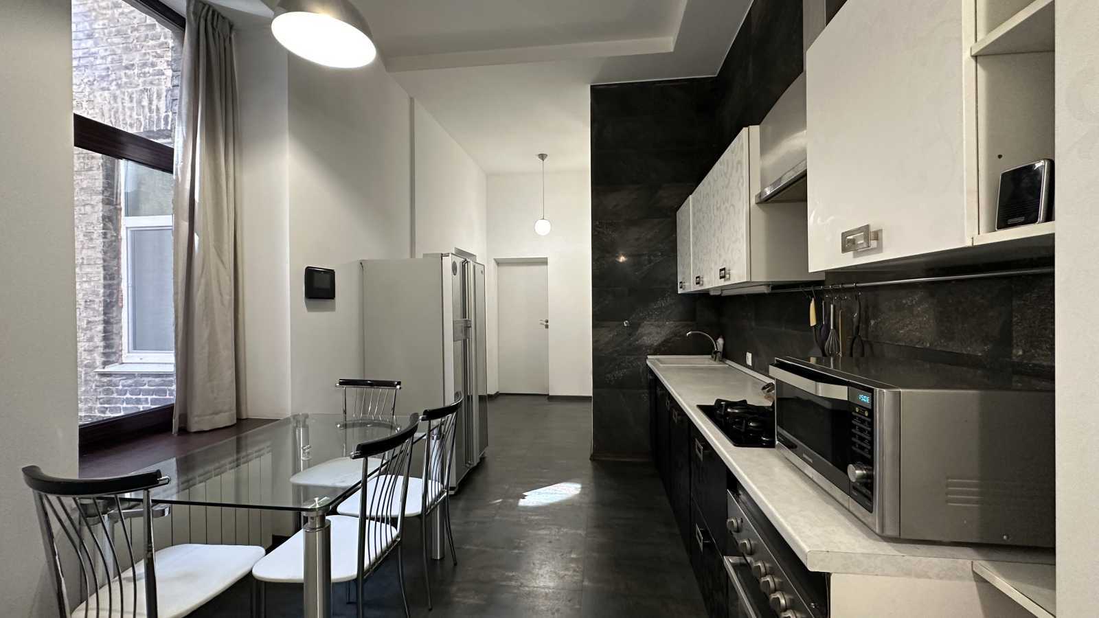 Аренда 3-комнатной квартиры 87 м², Ивана Франко ул., 17В
