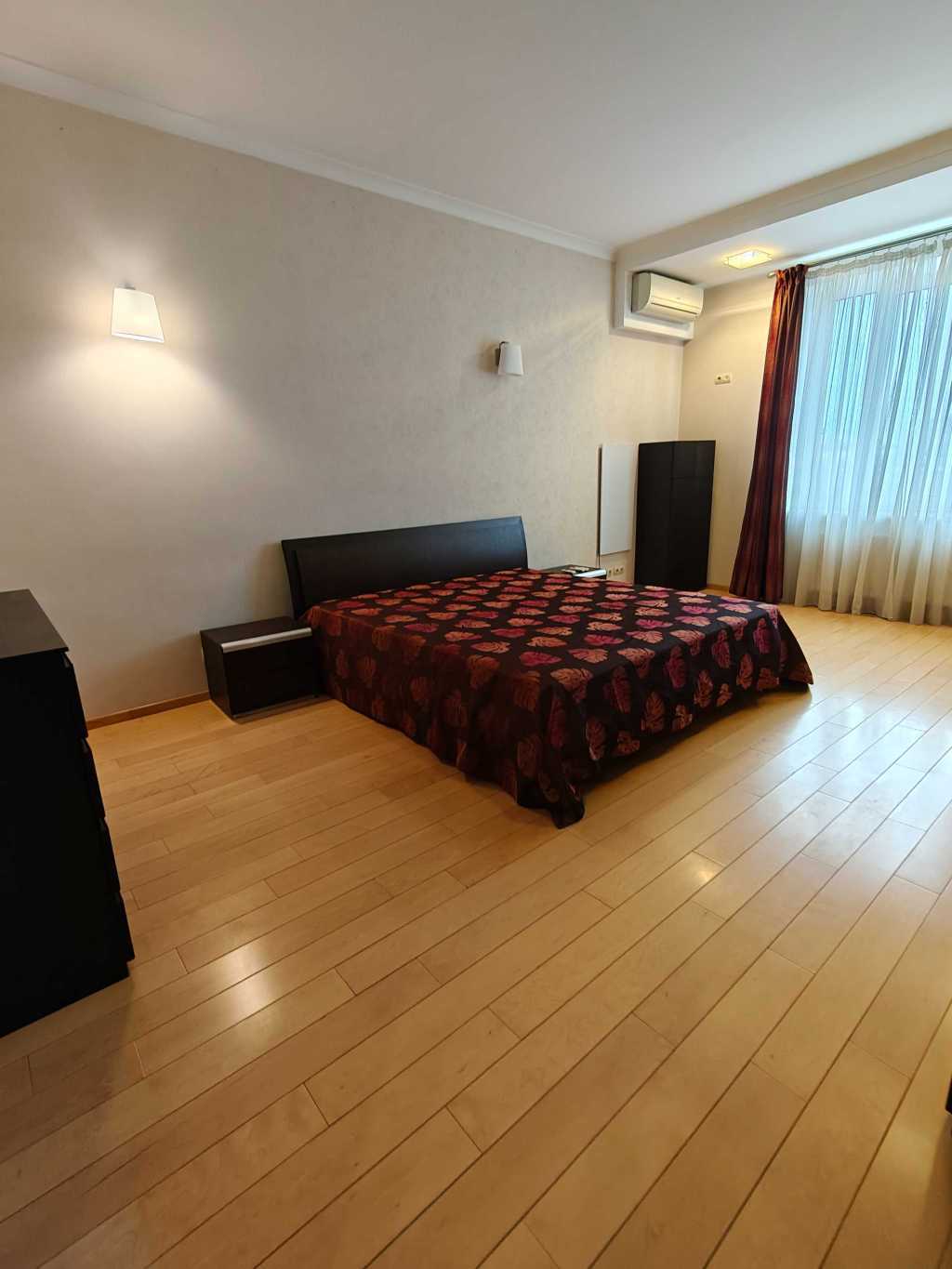 Аренда 2-комнатной квартиры 95 м², Молдавская ул., 2