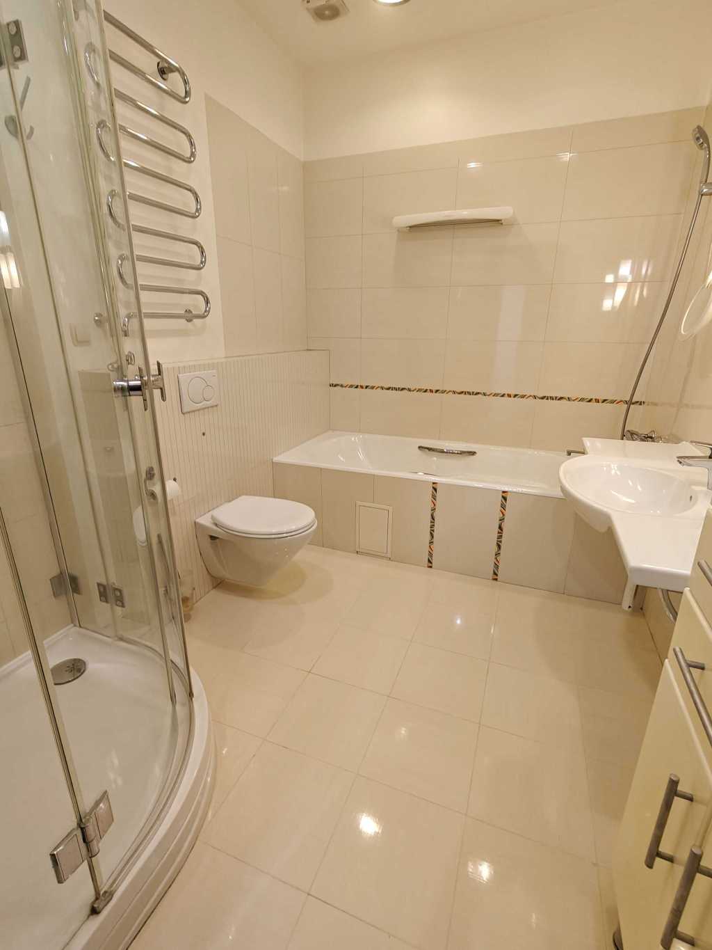 Аренда 2-комнатной квартиры 95 м², Молдавская ул., 2
