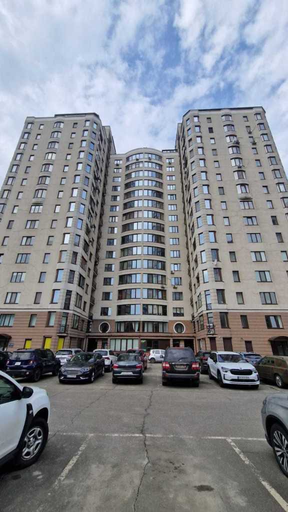 Аренда 2-комнатной квартиры 95 м², Молдавская ул., 2