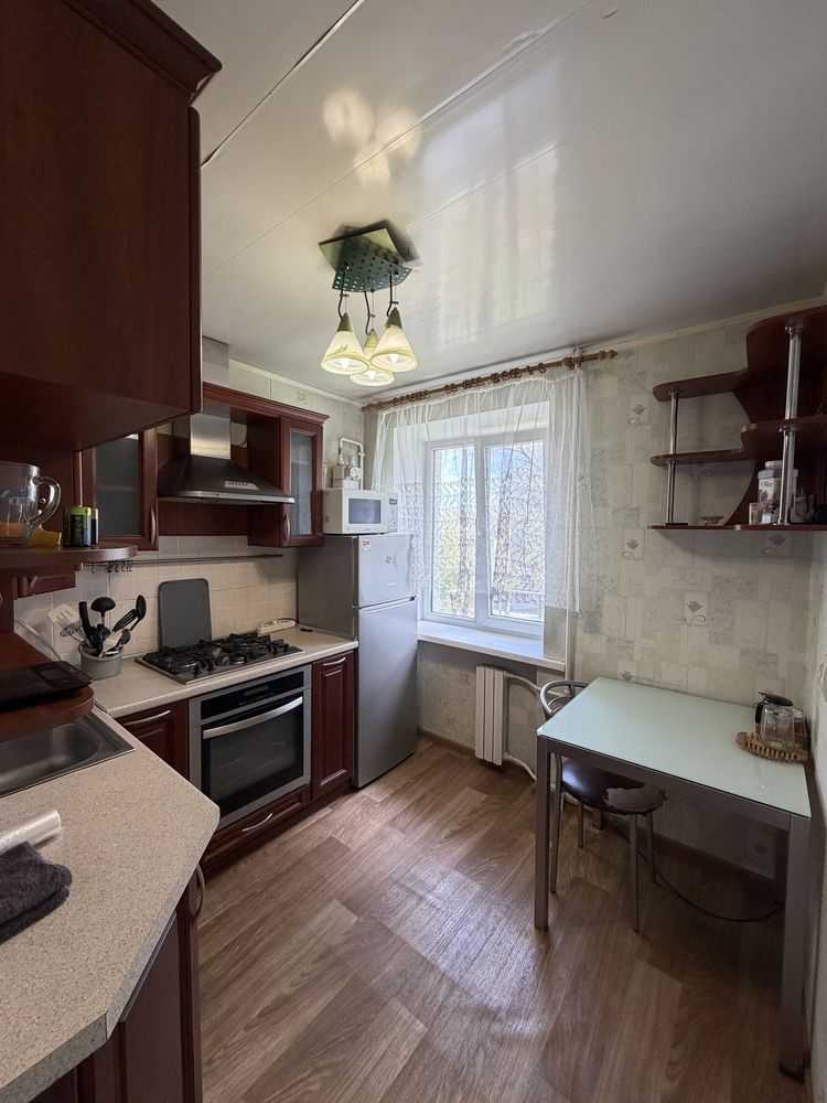 Оренда 1-кімнатної квартири 33 м², Олександра Поля просп.