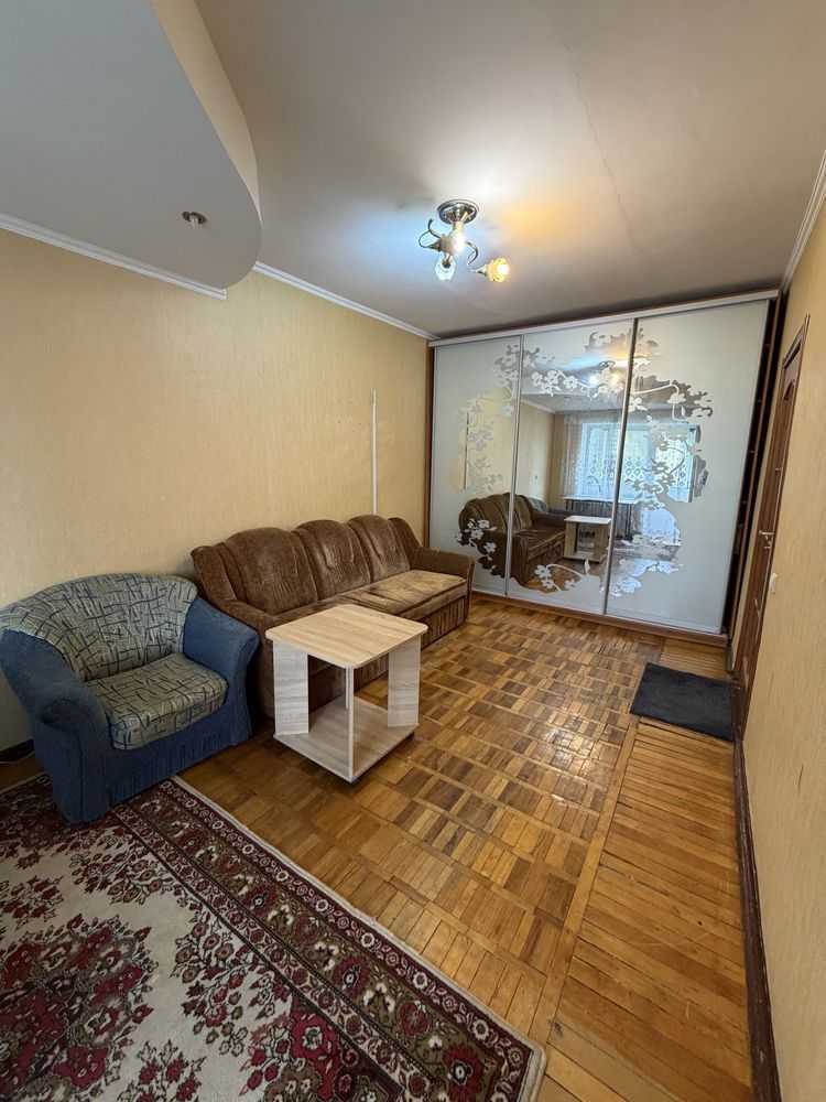 Оренда 1-кімнатної квартири 33 м², Олександра Поля просп.
