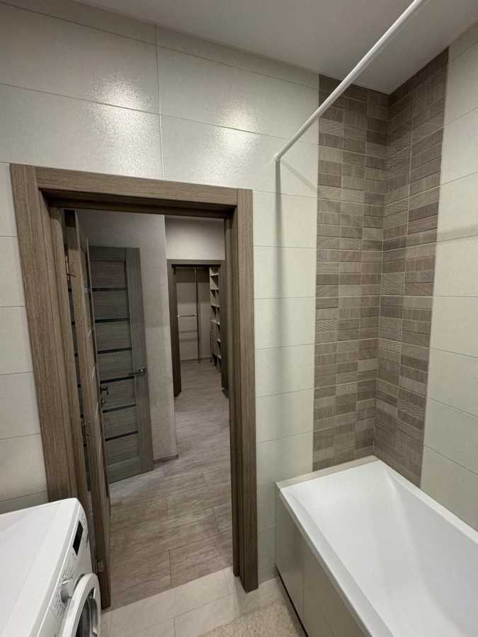 Продаж 1-кімнатної квартири 38 м², Практична вул., 4