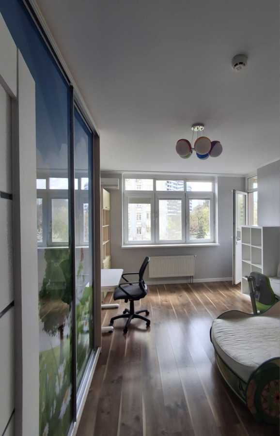 Продажа 3-комнатной квартиры 86.5 м², Воскресенская ул., 12Б