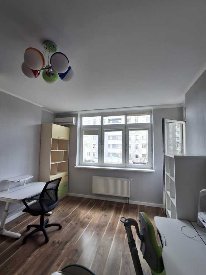 Продажа 3-комнатной квартиры 86.5 м², Воскресенская ул., 12Б