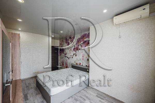 Продаж 1-кімнатної квартири 39 м², Соборна вул., 126/1