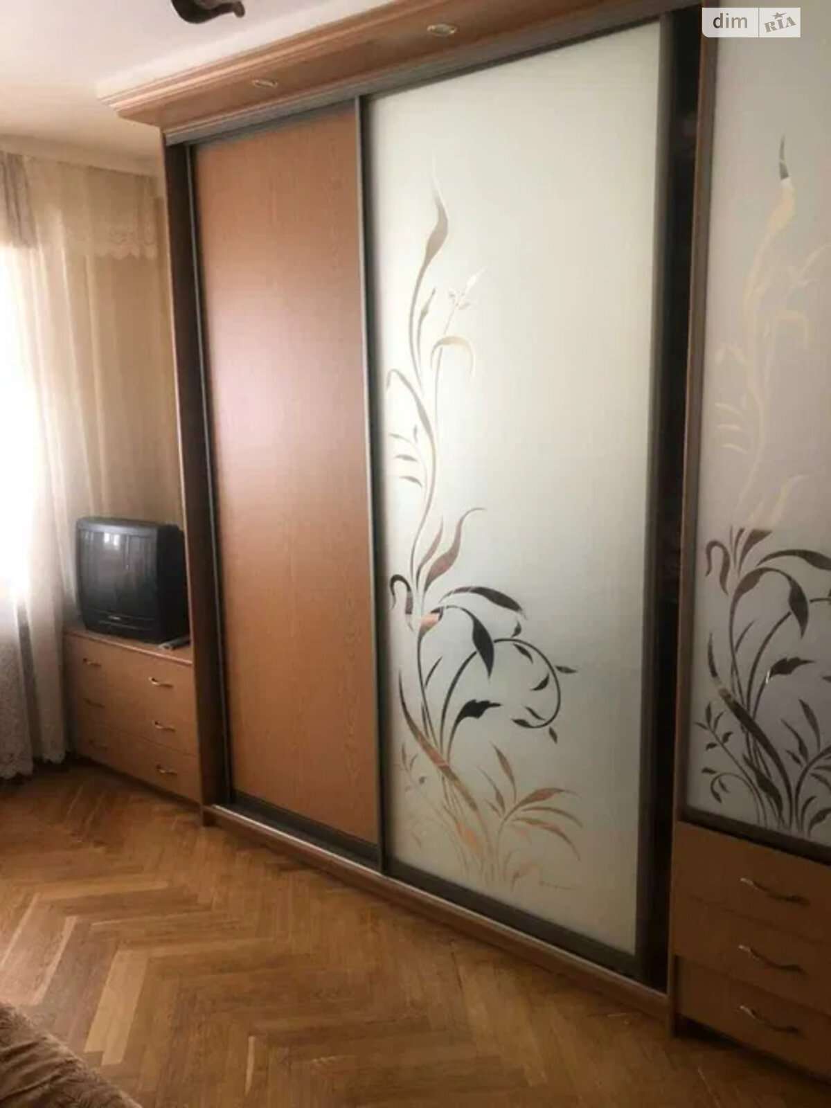 Продажа 1-комнатной квартиры 32 м², Мира просп., 13
