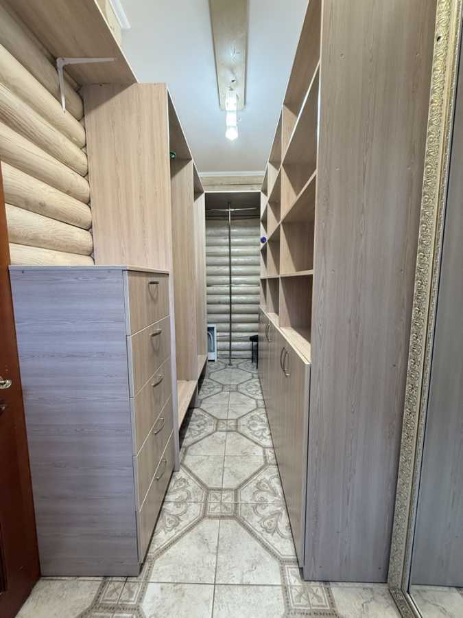 Оренда будинку 300 м², Радистів вул.