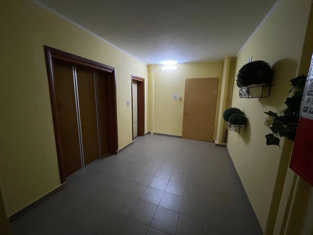Продажа 4-комнатной квартиры 94 м², Люстдорфская дор.