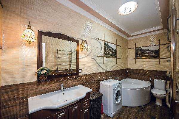 Продаж 3-кімнатної квартири 95 м², Івана Франка вул., 5