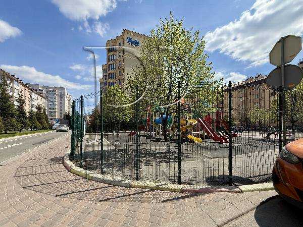 Продаж 3-кімнатної квартири 95 м², Івана Франка вул., 5